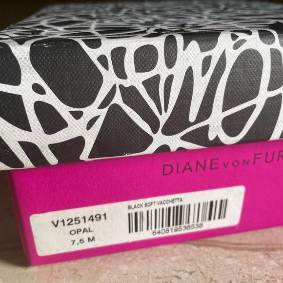 Diane Von Furstenberg DVF Opal Wedge Sandals Leather Criss Cross Size 7.5 - Picture 3 of 12